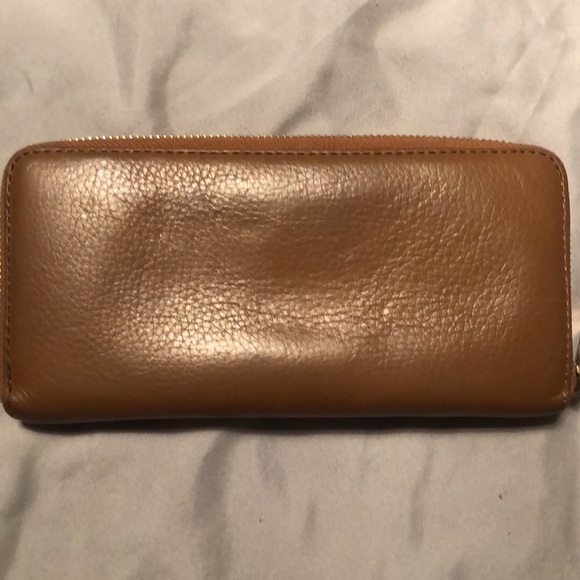 Michael Kors Wallet - Picture 2 of 3